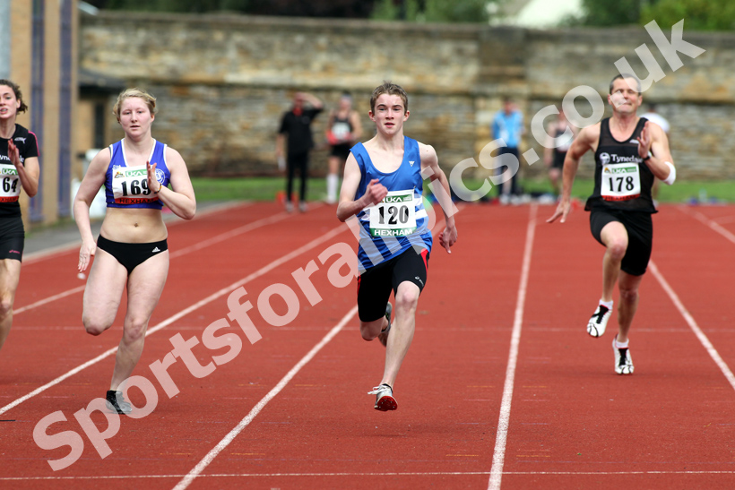 169 and 120, 100 metres, Northumbereland Classic, Hexham